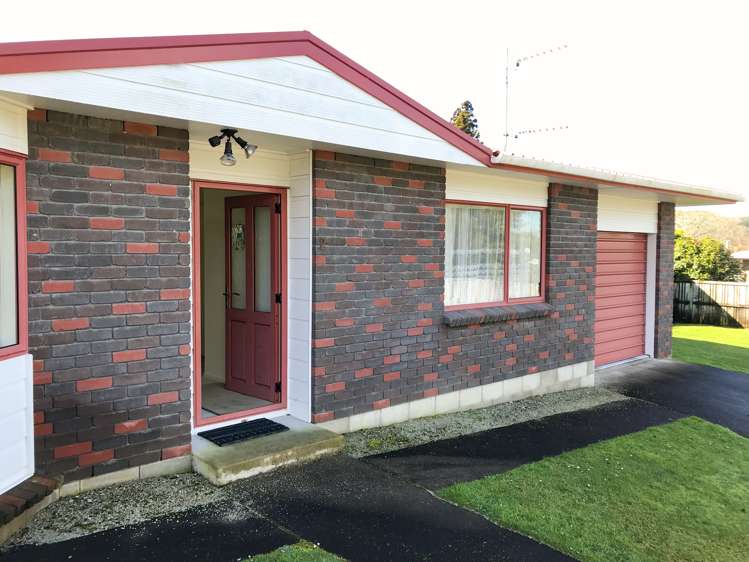 122unit Kenny Street Waihi_2