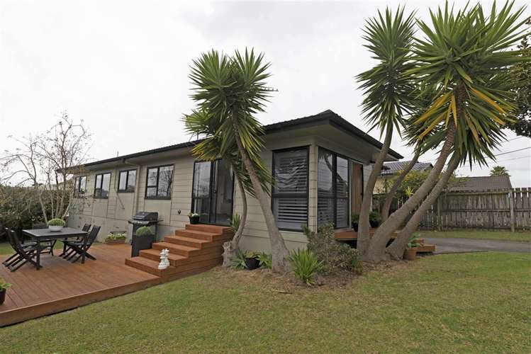 34 Beach Road Te Atatu Peninsula_21