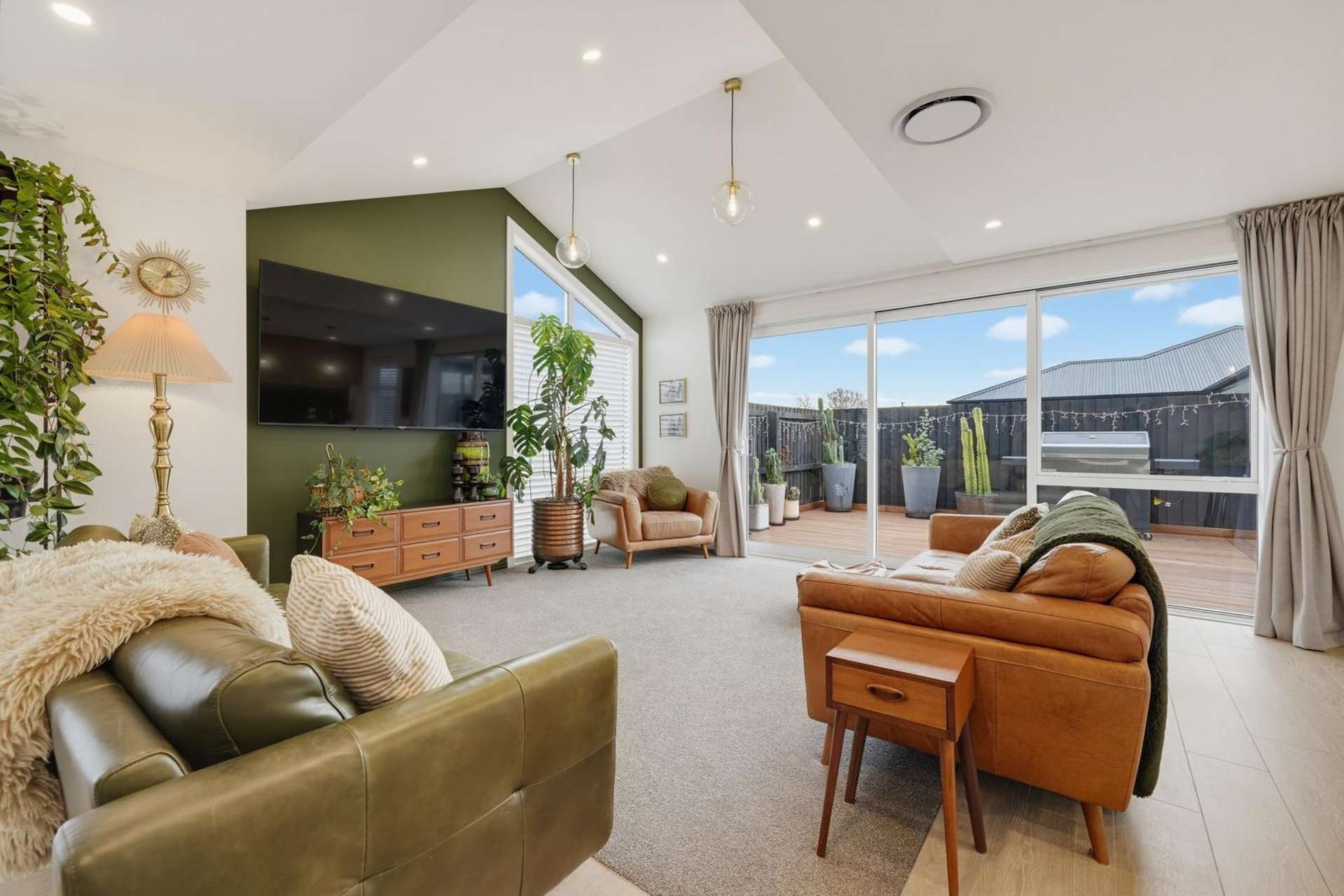 4 Olearia Lane Woodend_0