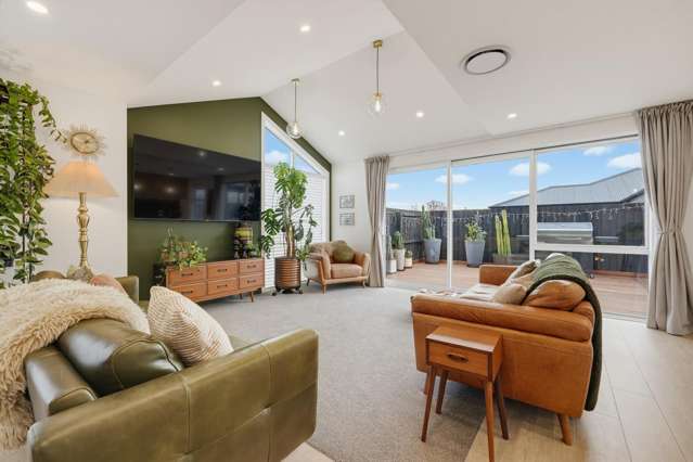 4 Olearia Lane Woodend_1