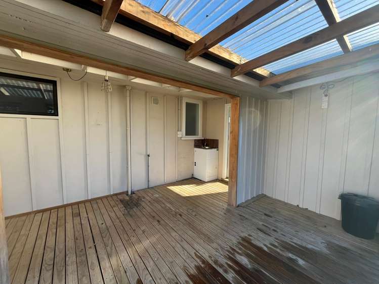 22 Mahoe Street Ōtaki Beach_19