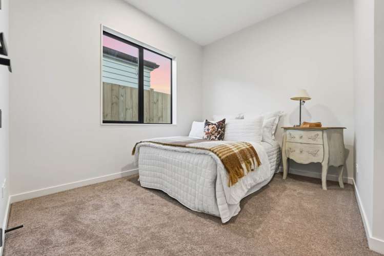 36 Furlough Road Papakura_15