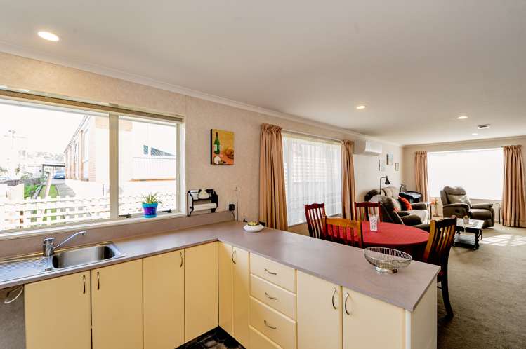 37d Eastbourne Street Caversham_9