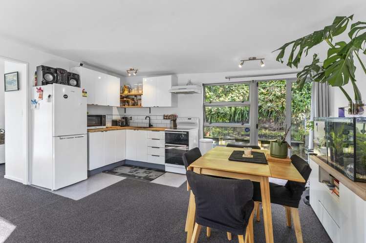 61 Renown Road Raumati South_7