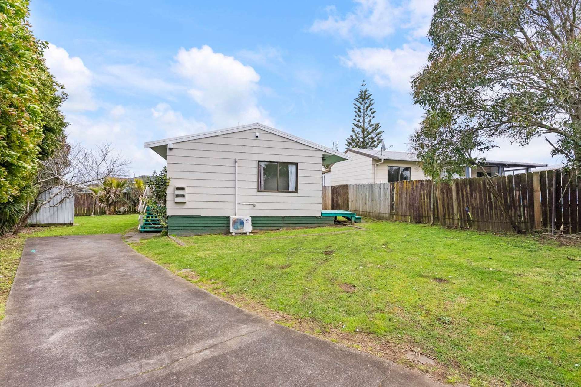 2/32 Maplesden Drive Clendon Park_0