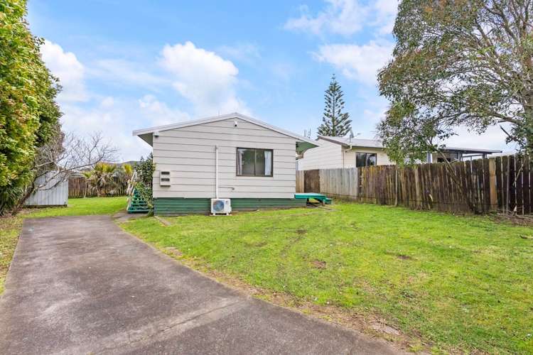 2/32 Maplesden Drive Clendon Park_4