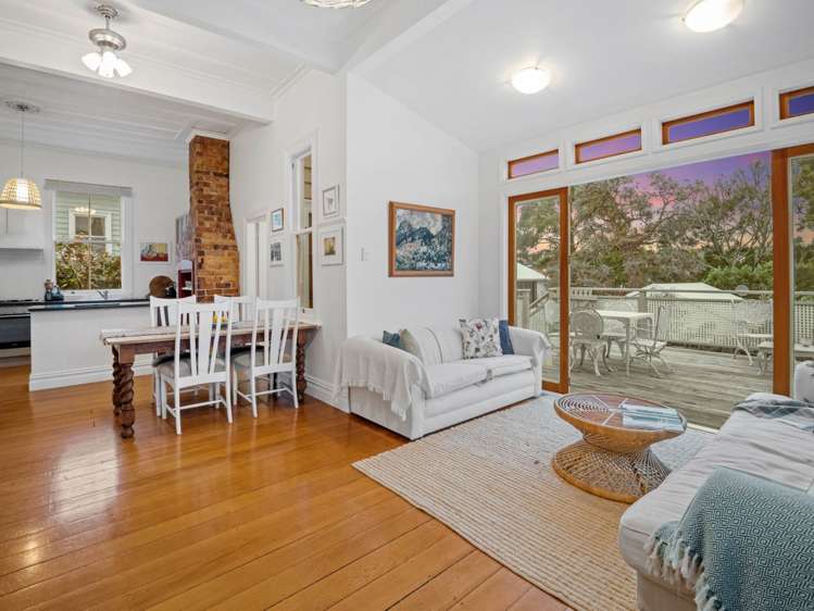 39 Ewen Alison Avenue Devonport_22