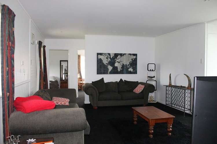 23 Pembertons Road Sefton_8