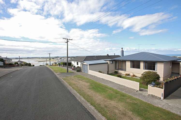 19 Osborne Street Riverton_17