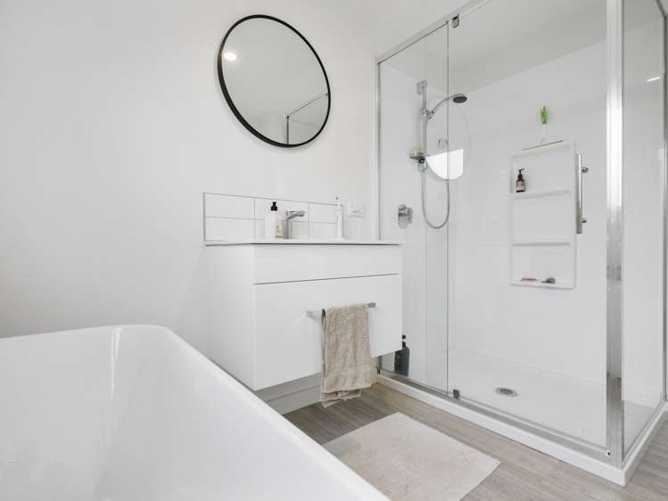 17 Milton Road Otumoetai_10