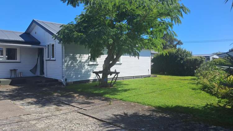 44 Disraeli Street Westport_9