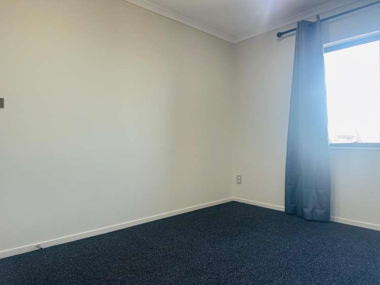 2/8 Kerrs Road Wiri_9