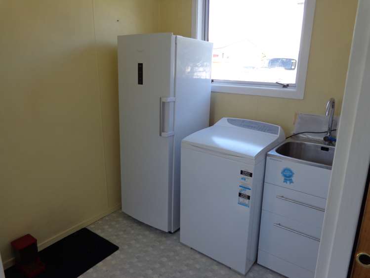 75 Charlotte Street Balclutha_3