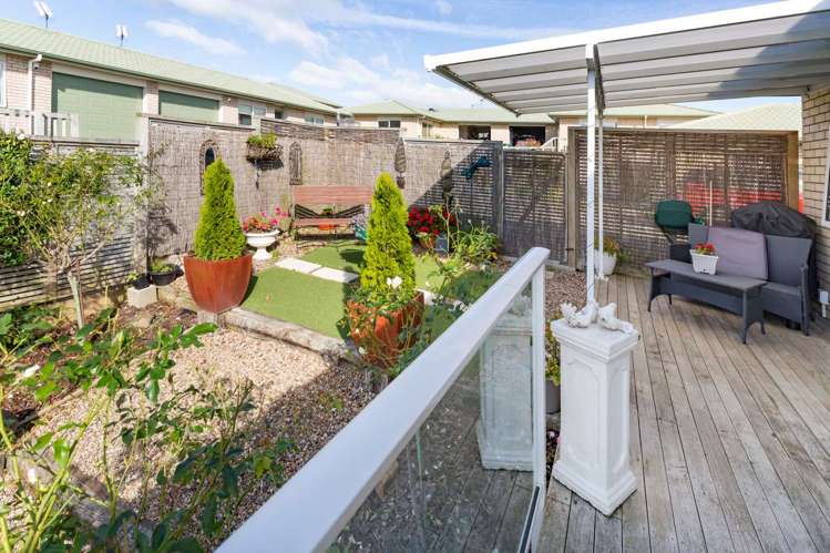 Unit 33/8 Village Place_3
