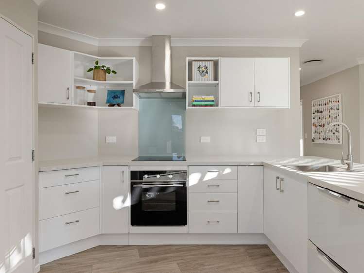 2 Mews Place Forest Lake_5