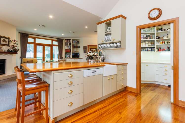 5 Waicola Drive Fitzherbert_7