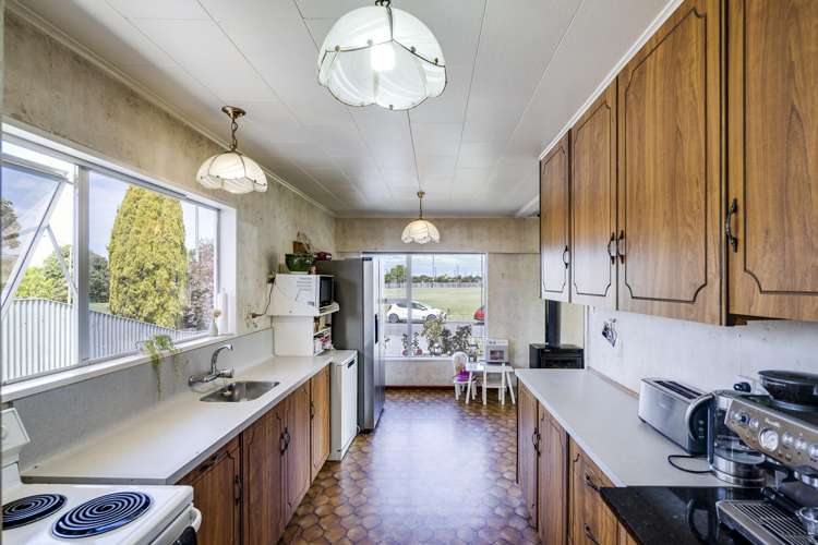 6 Canterbury Street Tamatea_16