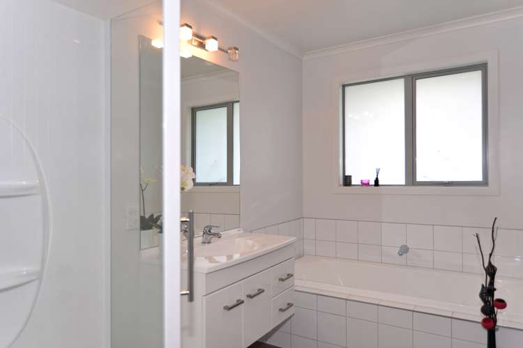 28 Wanderers Avenue Brightwater_15