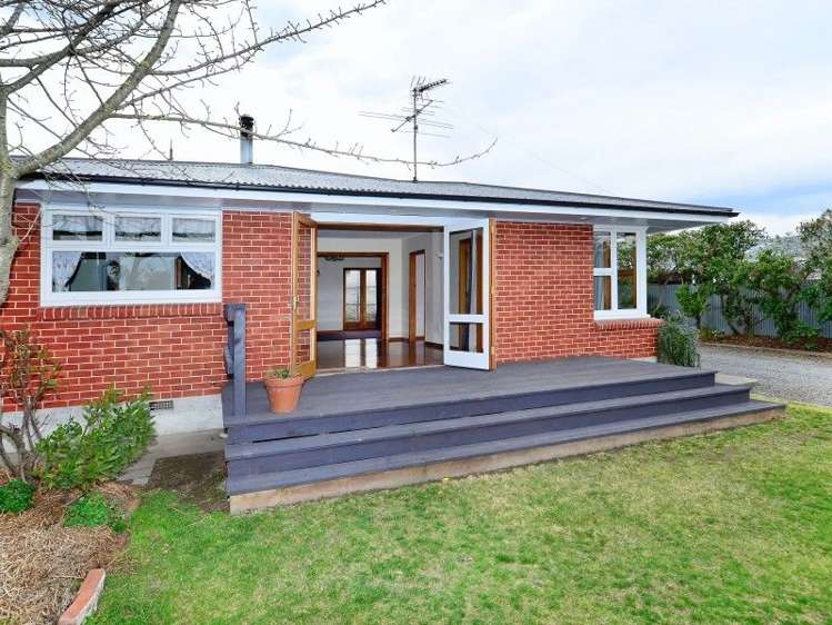 24 Holmes Street Darfield_2