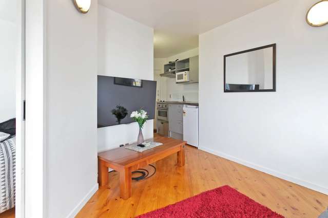 10d/8 Scotia Place Auckland Central_3