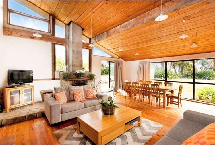 190 Pacific Ocean, Slipper Island (Whakahua) Thames_30