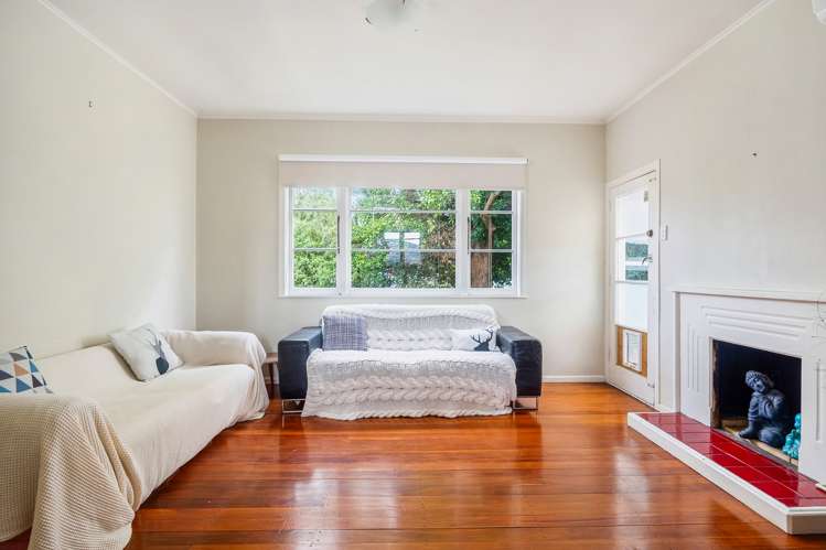 24 Arahoe Road New Lynn_10