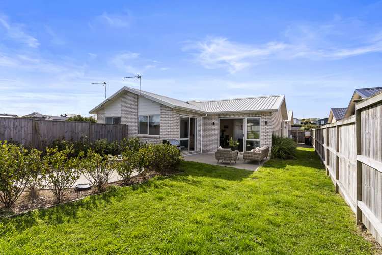 14b Marine Garden Crescent Beachlands_13