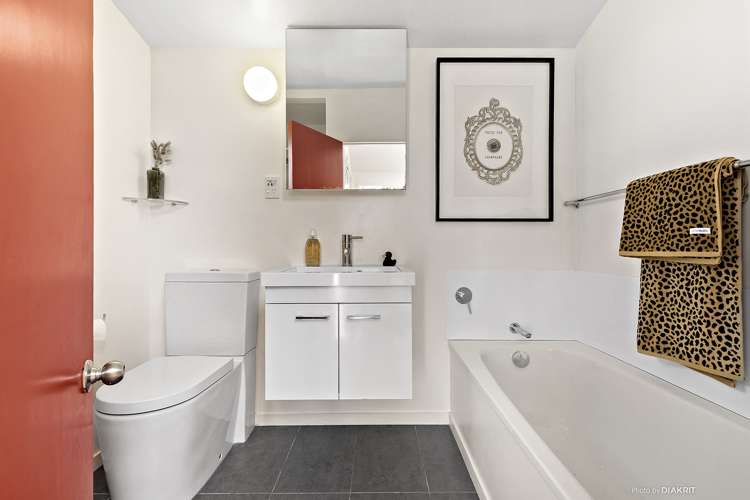 77 Durham Street Brooklyn_12