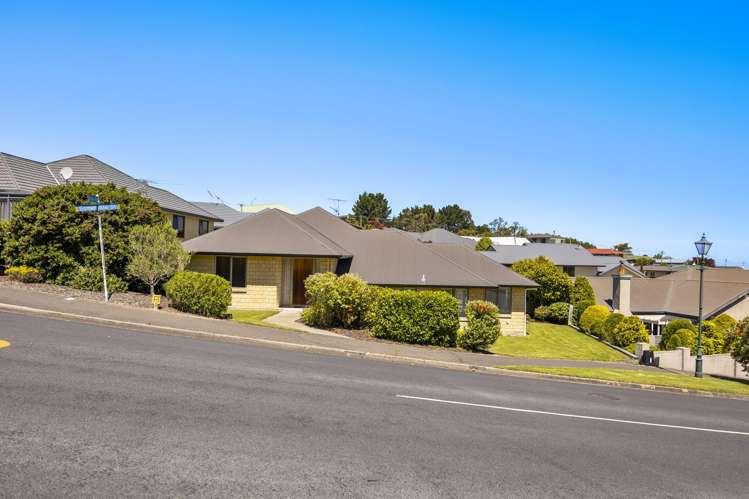 3 Gowan Close Shiel Hill_2