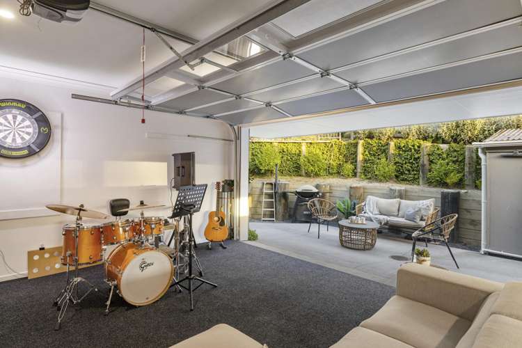 3 Kissling Terrace Pyes Pa_27