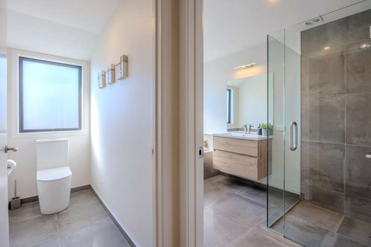 6 Rua Street Albert Town_16