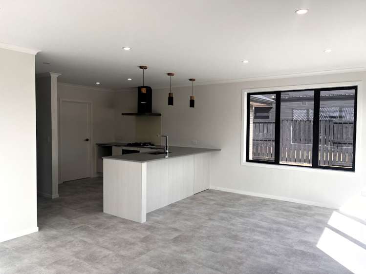 11 Whakahaumako Road Leamington_3