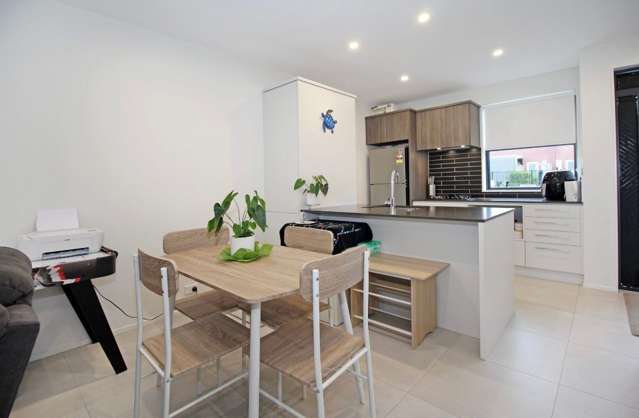 10 Paterae Lane Flat Bush_3