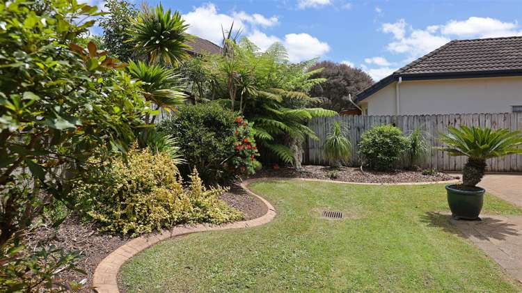 42 Espalier Drive Henderson_18