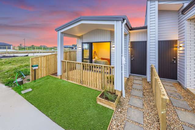 6 & 8 Ihi Place Karaka_3