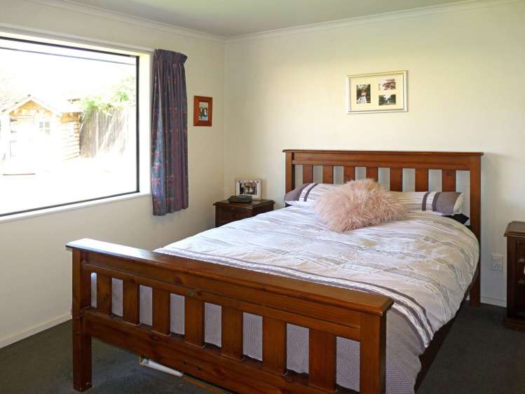 11 Mayer Crescent Wakefield_11