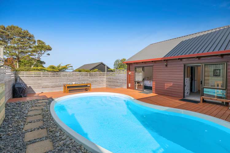1/117 Sunset Road Totara Vale_17