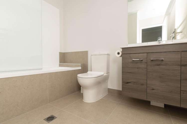 12 Kapia Road 11410_6