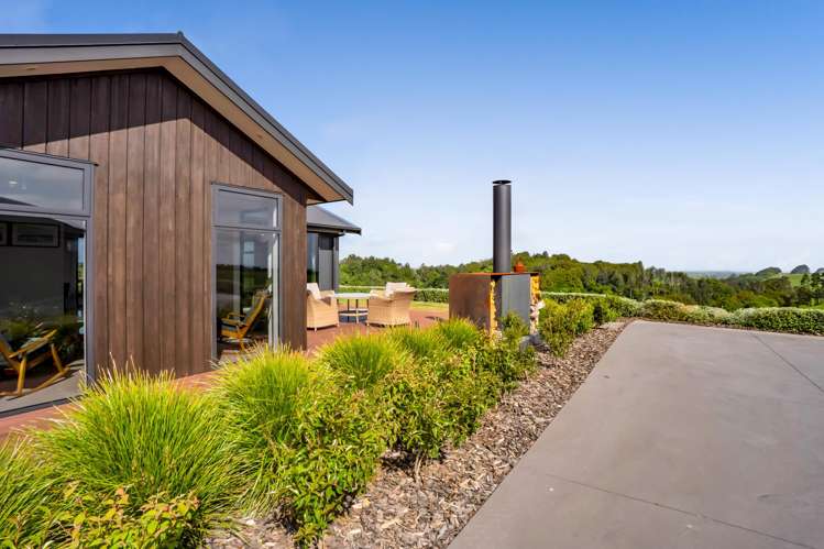 956 Richmond Road Lepperton_25