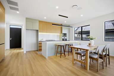 8 THOMASON CRESCENT_1