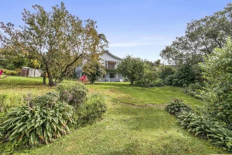 22 Giles Way Hauraki Surrounds_11