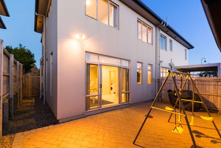 135 Baverstock Road Flat Bush_17