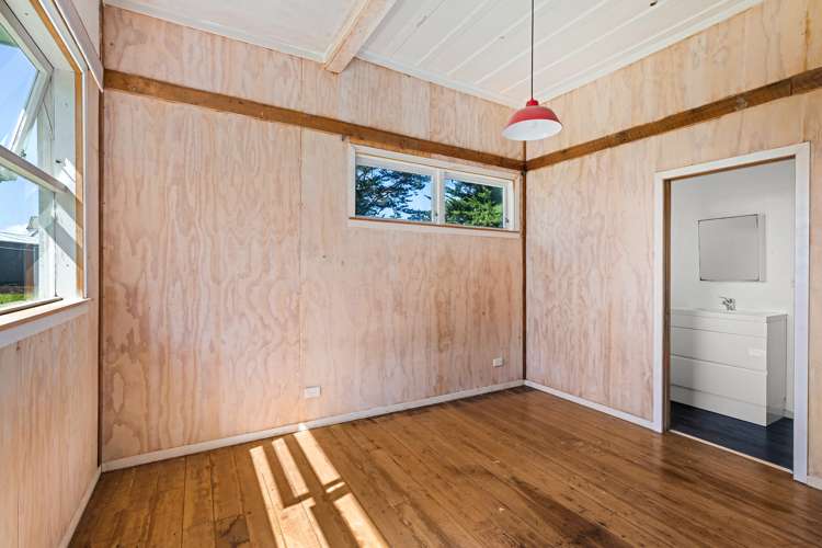 91 Beaver Road Wharehine_29