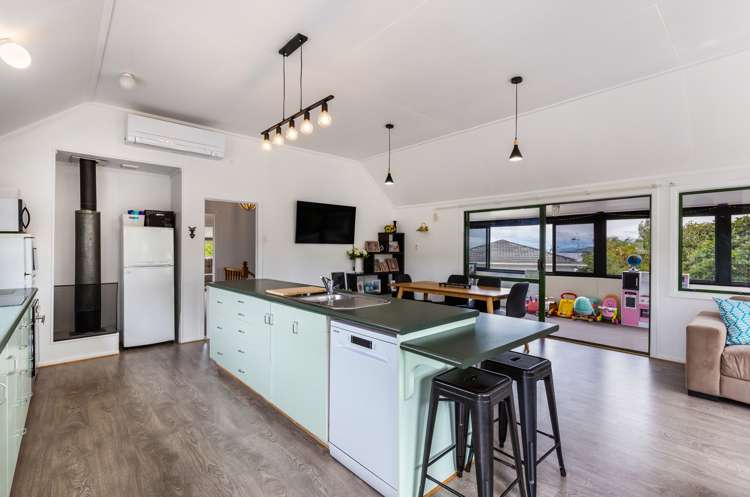 3 Boundary Road Waipahihi_6