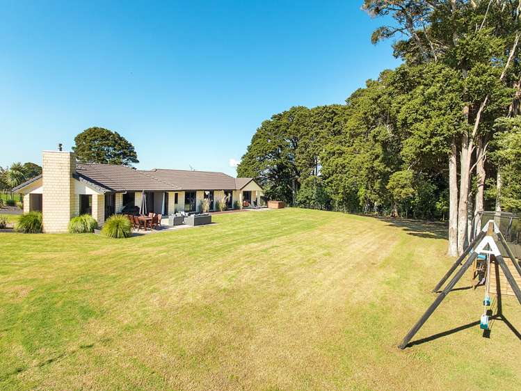1041 Waiuku Road Waiuku_1