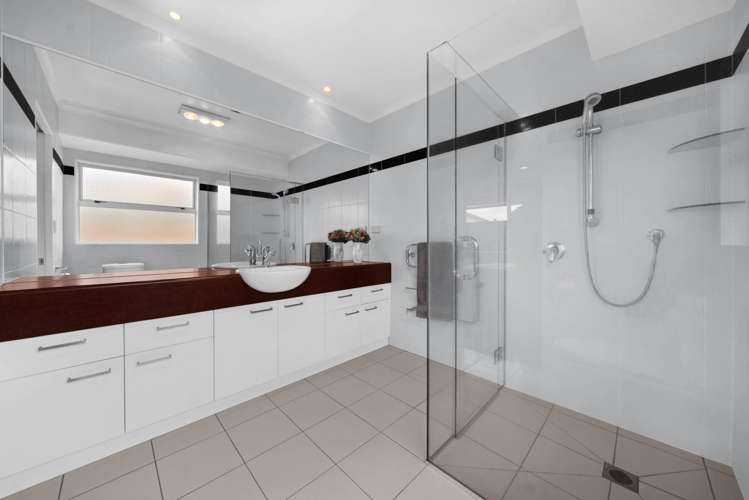 11 Fintry Place Flat Bush_24