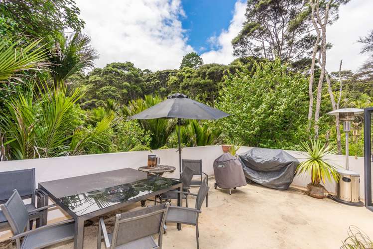 11 Woontons Lane Titirangi_9