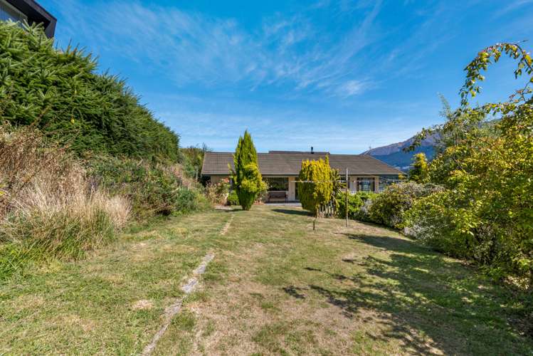 578 Peninsula Road Kelvin Heights Queenstown Houses for Sale