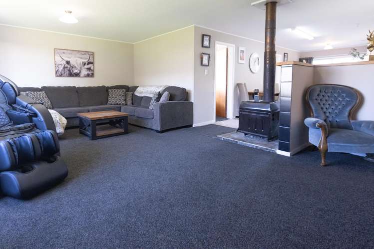 69 Main Road Whataroa_10