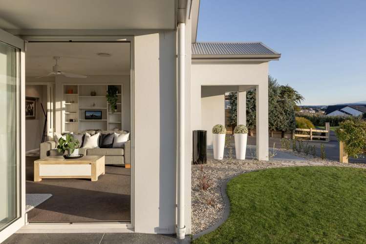 40 Broadwater Close Pyes Pa_12